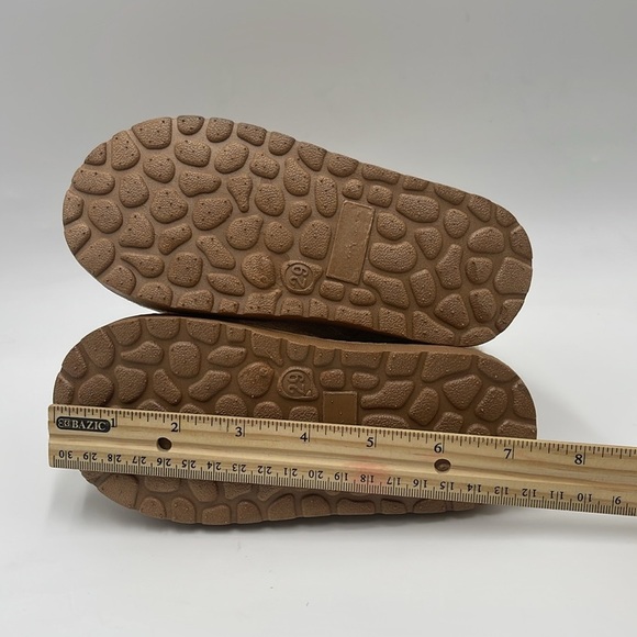 China Buttons City Toddler Girls Boots Tan Faux Fur Lined Boots Size 29 - Picture 7 of 8